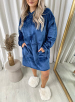 Load image into Gallery viewer, Oversized Fluffy Winter Blanket Hoodie
