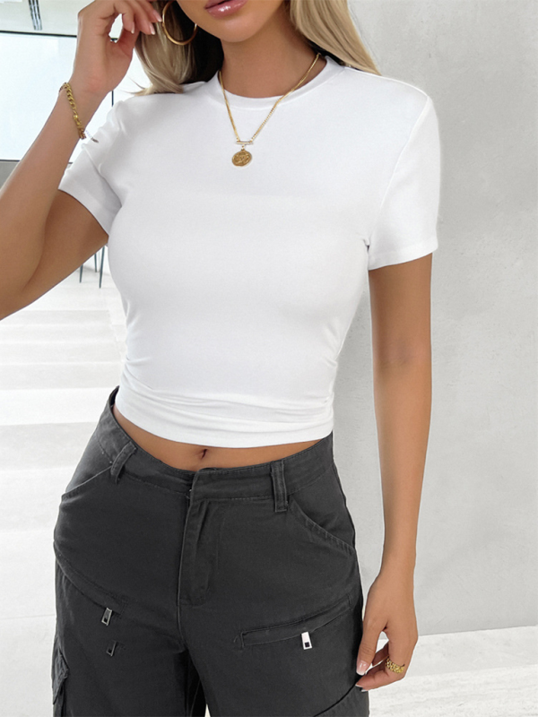 Navel-baring T-shirt